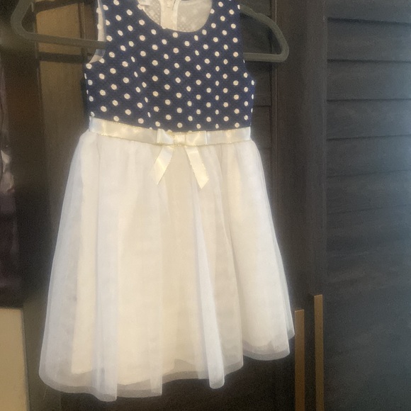 Beautiful over coat and dress - Picture 2 of 2